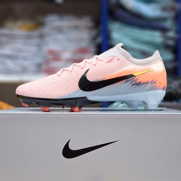 NIKE VAPOR 16 PACK UNITED EDITION